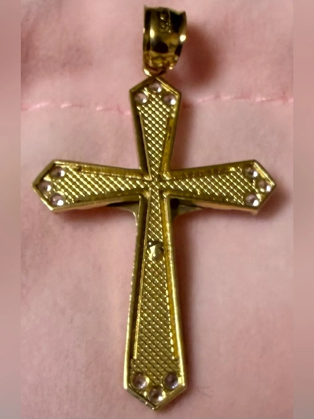 Like New Gold Plated Pendant